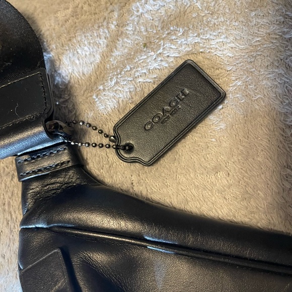 Coach belt bag like new - Picture 2 of 6